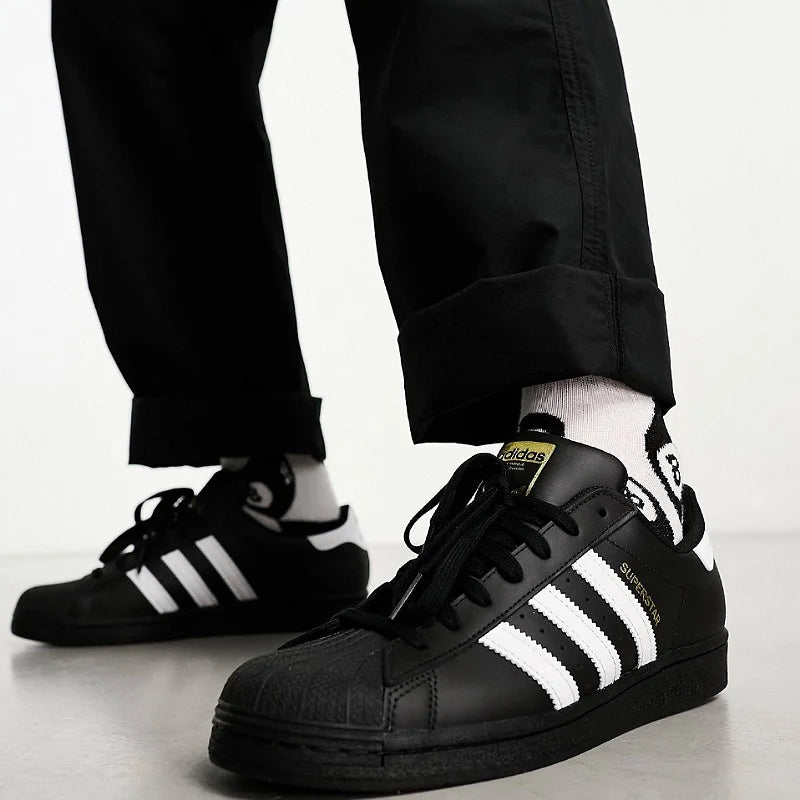 Adidas SUPERSTAR black and white