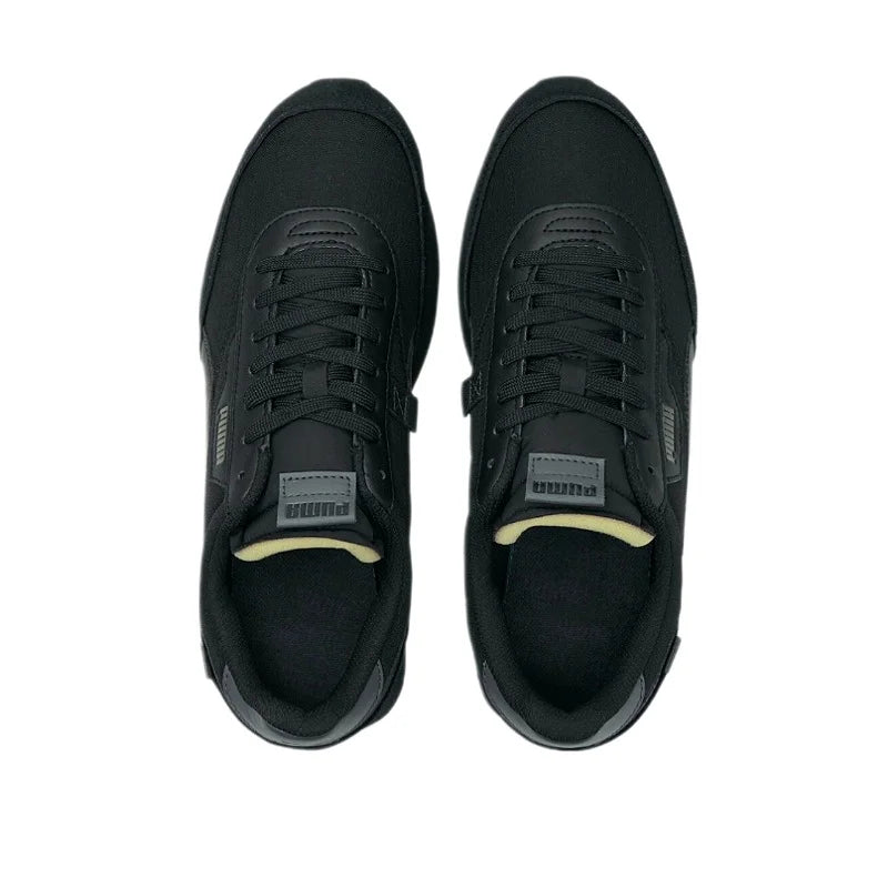 puma future rider play on black