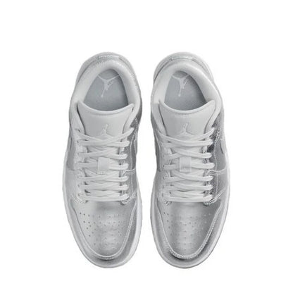 Air Jordan 1 Low se Metallic Silver