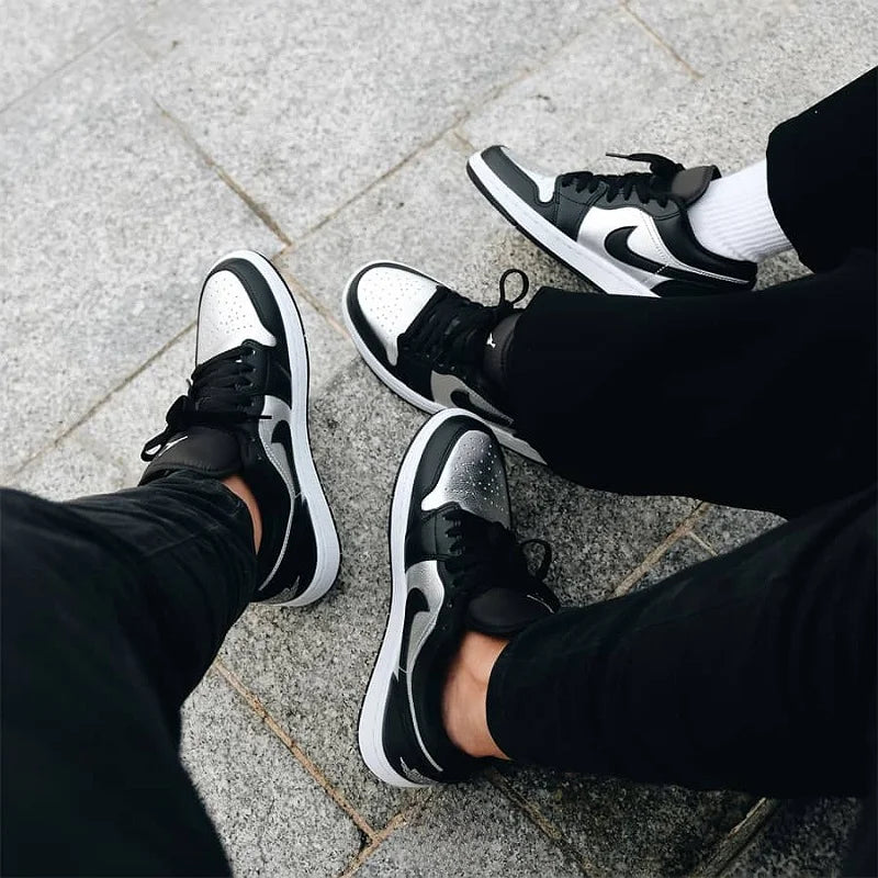 Air Jordan 1 Low SE 'Silver Toe