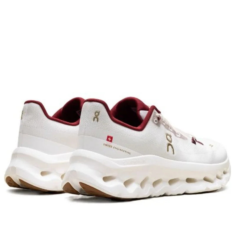 On Running Cloudtilt "Pearl/Ivory"