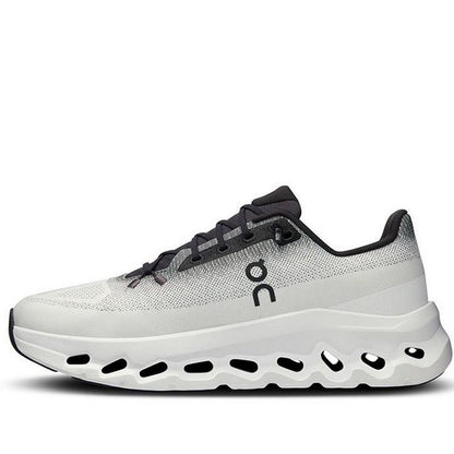 On Cloudtilt "Black Ivory"