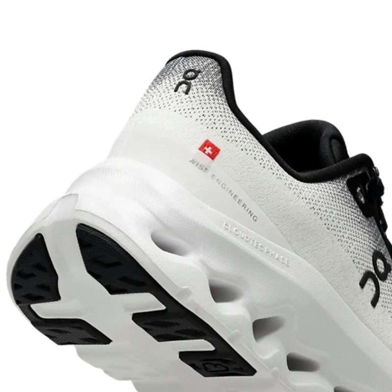 On Cloudtilt "Black Ivory"