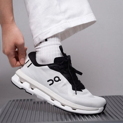 On cloudzone ice black