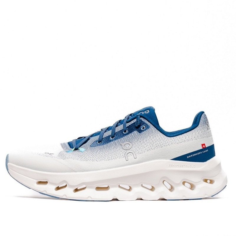 On Cloudtilt 'Ivory Tempest'