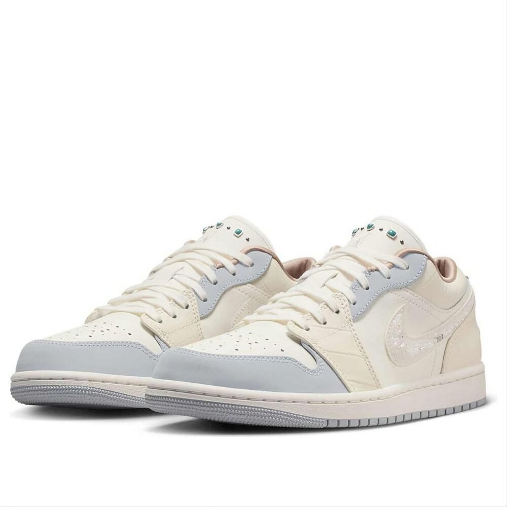 Air Jordan 1 Low 'Sail Soft Pearl' – Image 7